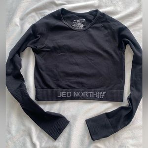 JED NORTH BLACK LONGSLEEVE CROP TOP